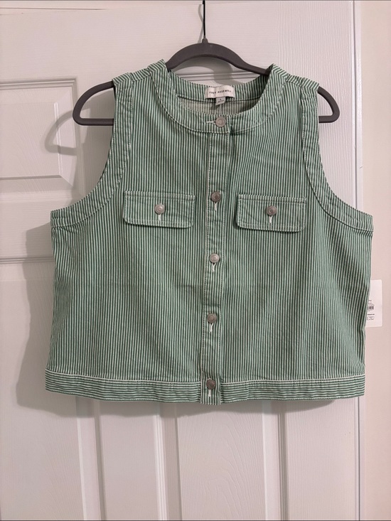 Free Assembly Jackets & Blazers - Striped Green Cropped Button Front Vest